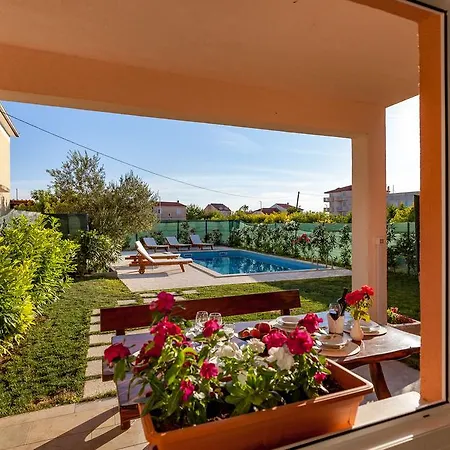 Daire Apartment St.Martin